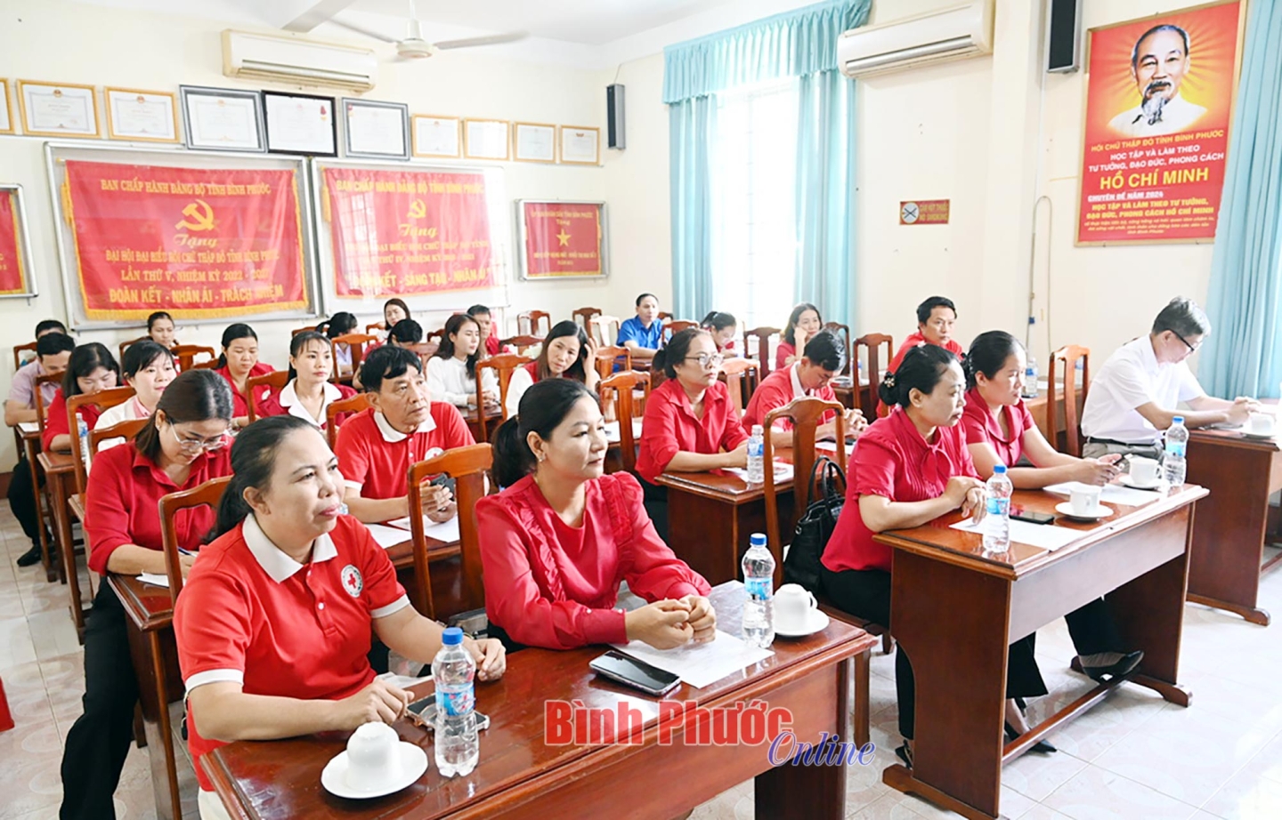 Các đại biểu tham dự tổng kết phong trào “Tết nhân ái” xuân Ất Tỵ 2025